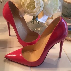 worn once, almost brand new. great spring color